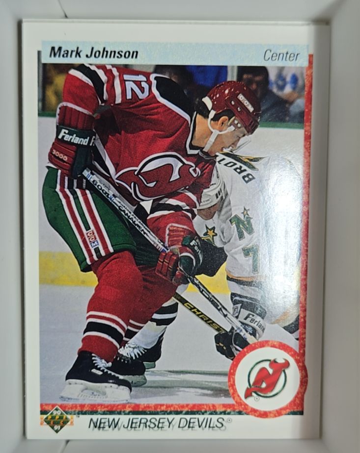 1990-91 Upper Deck #180 Mark Johnson — front