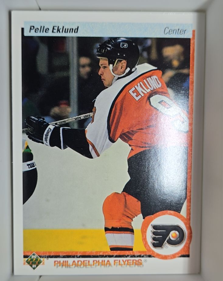1990-91 Upper Deck #138 Pelle Eklund — front