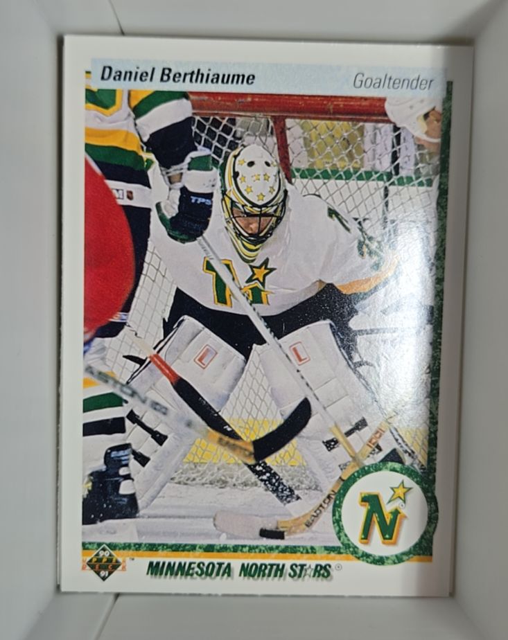 1990-91 Upper Deck #381 Daniel Berthiaume Minnesota North Stars — front