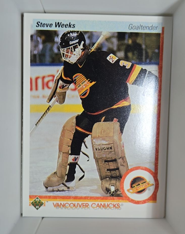 1990-91 Upper Deck #107 Steve Weeks Vancouver Canucks — front