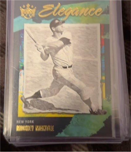 2022 Panini Diamond Kings Elegance #E-2 Mickey Mantle — front