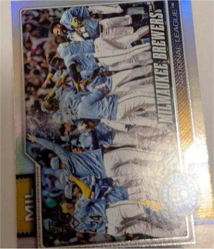 2026 Topps Series 1 #107 Milwaukee Brewers Team Card — front