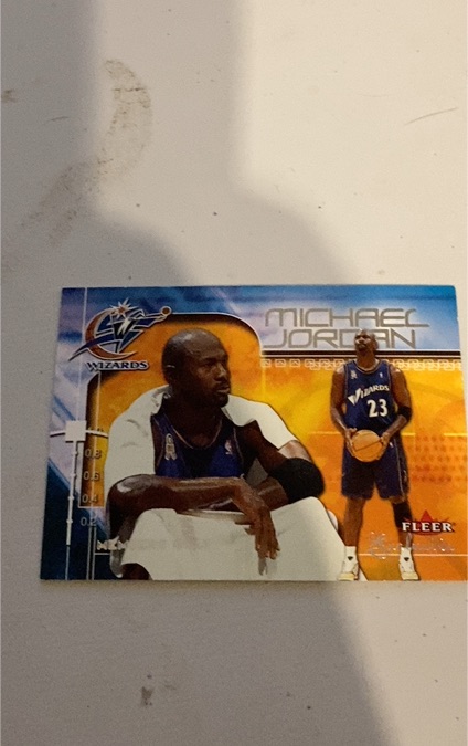 2001-02 Fleer Exclusive #109 Michael Jordan — front