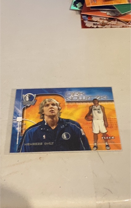 2001-02 Fleer Exclusive #116 Dirk Nowitzki — front