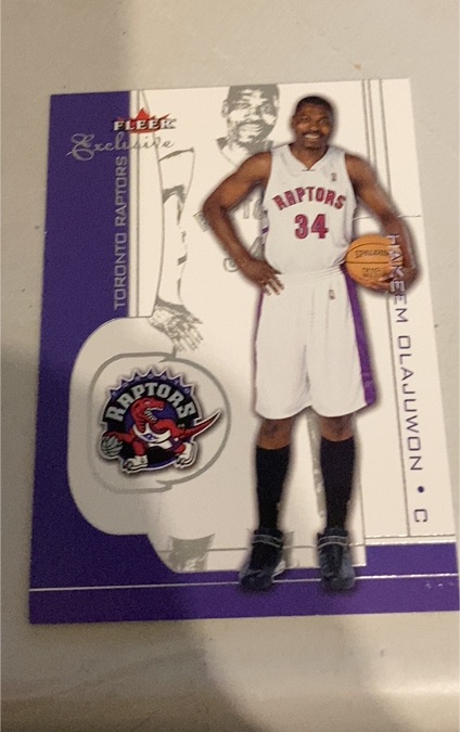 2001-02 Fleer Exclusive #57 Hakeem Olajuwon — front