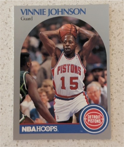 1990 NBA Hoops #107 Vinnie Johnson — front