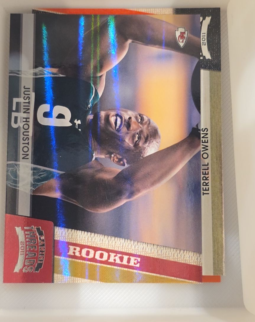 2011 Panini Threads LB Terrell Owens — front