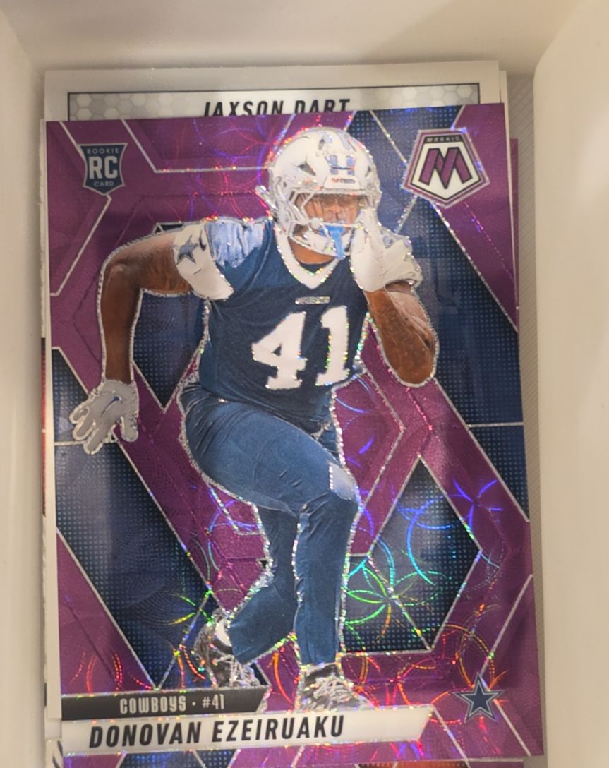 2025 Panini Mosaic #337 Donovan Ezeiruaku — front