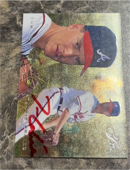 1995 Fleer Flair #323 Tom Glavine — front