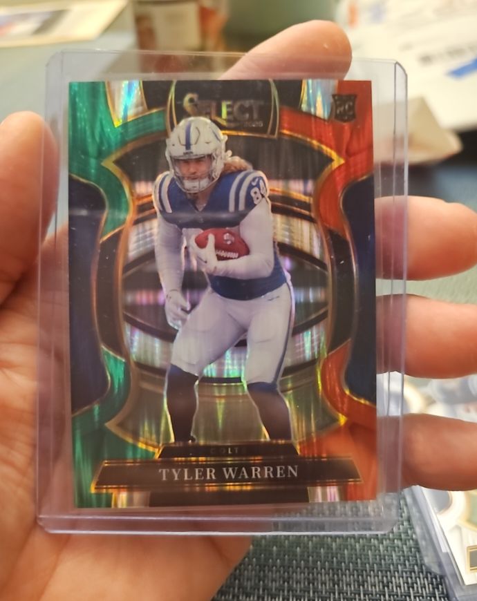 2025 Panini Select #33 Tyler Warren Concourse Rookie — front
