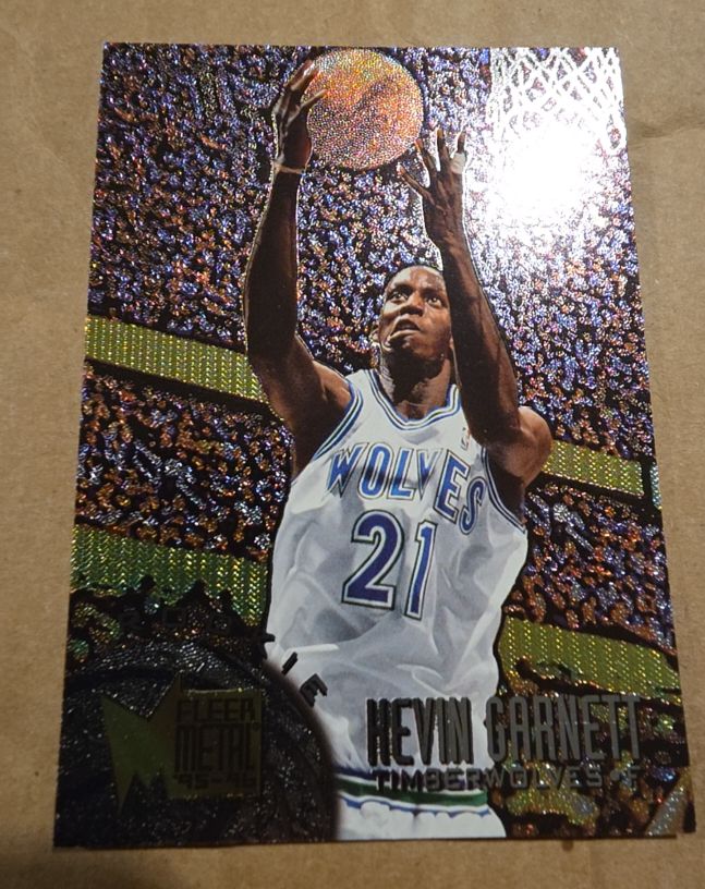 1995-96 Fleer Metal #167 Kevin Garnett Rookie — front