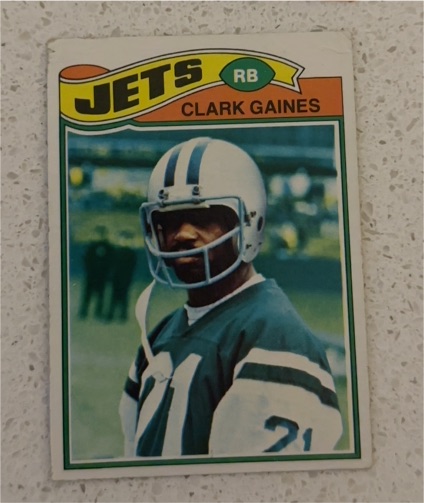 1977 Topps #306 Clark Gaines — front