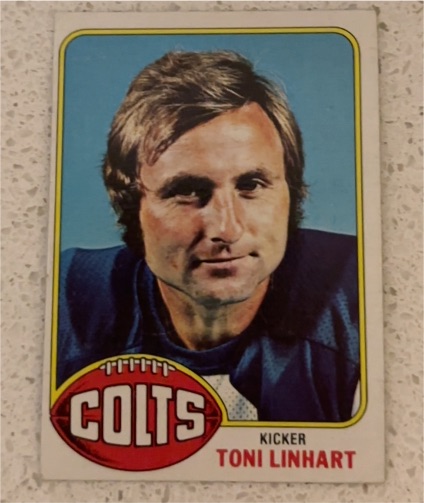1976 Topps #209 Toni Linhart Baltimore Colts — front