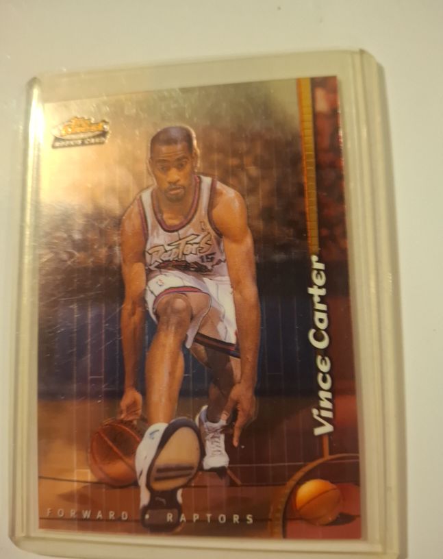 1998-99 Topps Finest #230 Vince Carter Rookie — front