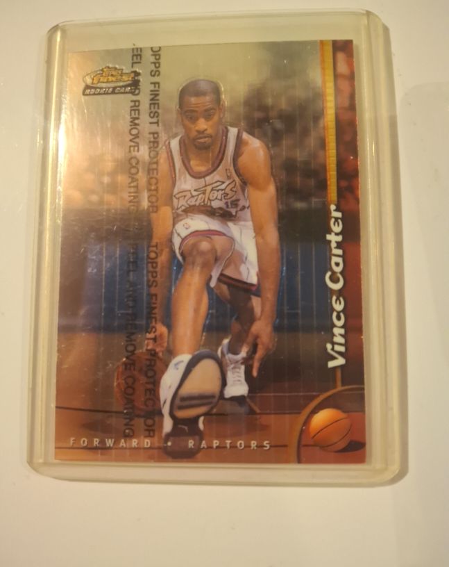 1998-99 Topps Finest #230 Vince Carter Rookie — front