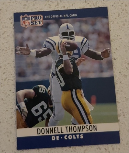 1990 Pro Set #136 Donnell Thompson Indianapolis Colts — front
