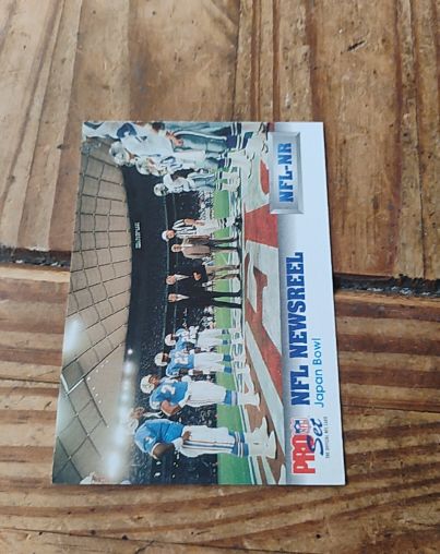 1992 Pro Set #697 NFL Newsreel Japan Bowl — front