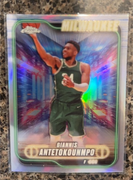 2024-25 Topps Chrome #41 Giannis Antetokounmpo — front