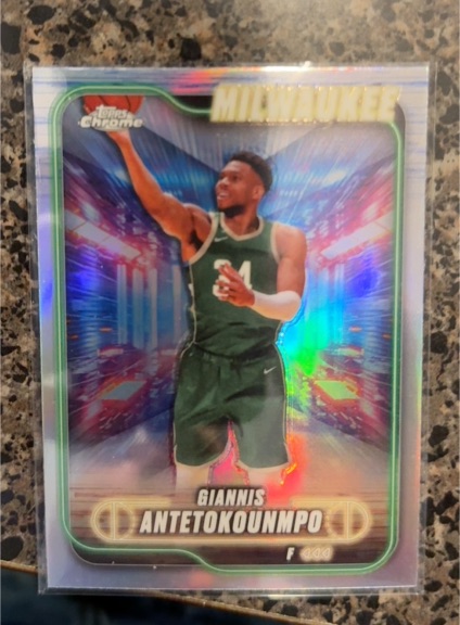 2024-25 Topps Chrome #41 Giannis Antetokounmpo — front