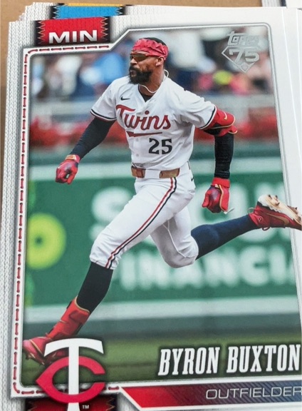 2026 Topps #255 Byron Buxton — front