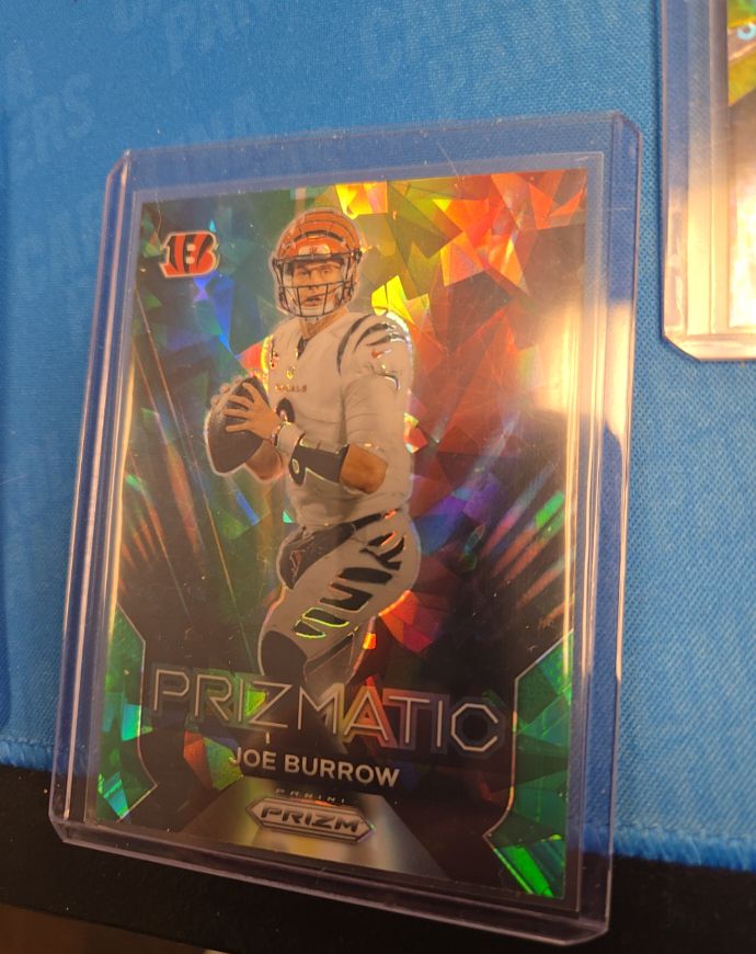 2023 Panini Prizm #9 Joe Burrow — front