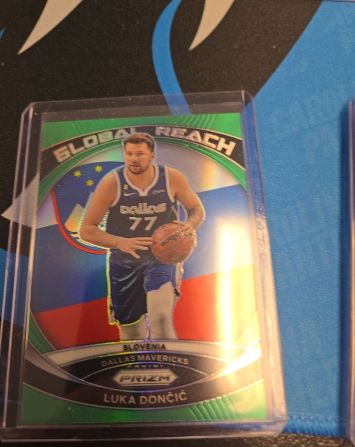 2023-24 Panini Prizm #1 Luka Dončić Global Reach Green Prizm — front