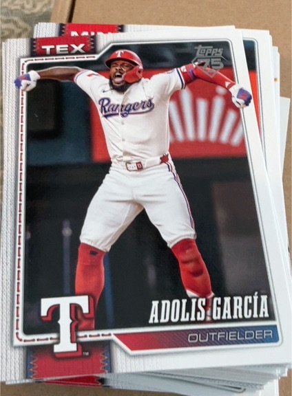 2026 Topps Series 1 #318 Adolis García — front