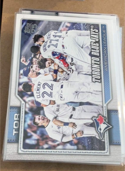 2026 Topps #113 Toronto Blue Jays — front