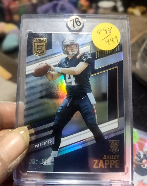 2022 Panini Donruss Elite #107 Bailey Zappe — front