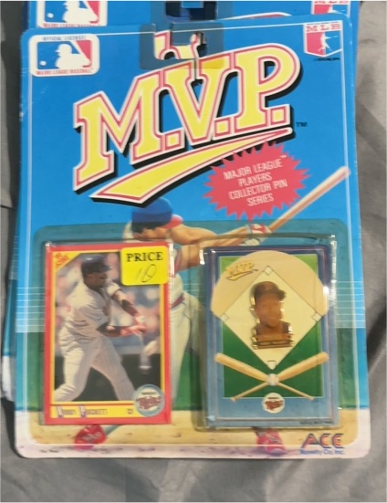 1990 Ace Novelty MVP Rickey Henderson Card & Pin Set — front