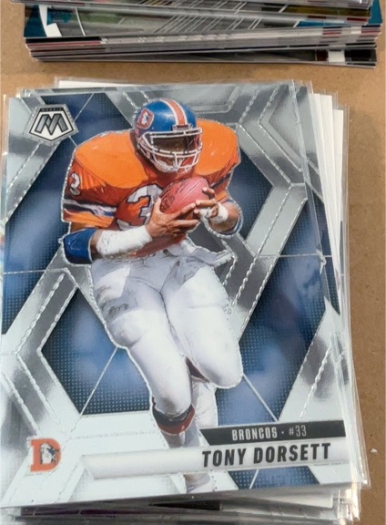 2025 Panini Mosaic #34 Tony Dorsett — front