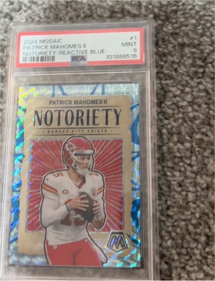 2024 Panini Mosaic #1 Patrick Mahomes II Notoriety Reactive Blue — front