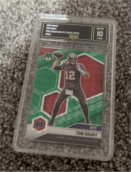 2021 Panini Mosaic #201 Tom Brady Green Mosaic Prizm — front