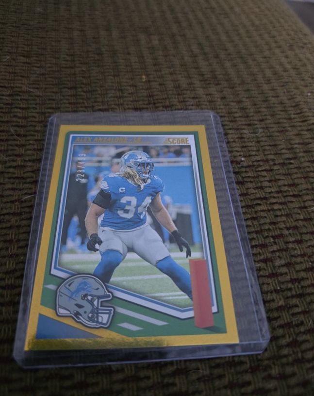 2025 Score #92 Alex Anzalone — front