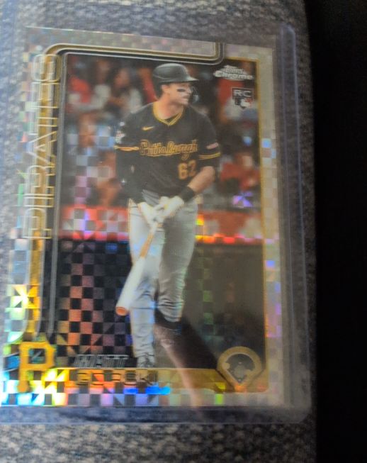 2025 Topps Chrome #9 Bryan Reynolds — front