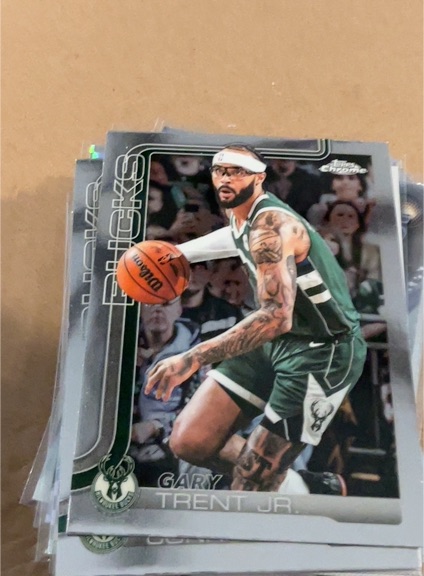 2025-26 Topps Chrome #110 Gary Trent Jr. — front