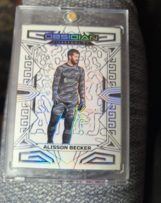 2023 Panini Obsidian Alisson Becker Liverpool FC — front