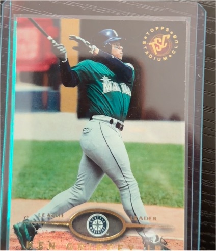 1995 Topps Stadium Club #241 Ken Griffey Jr. — front