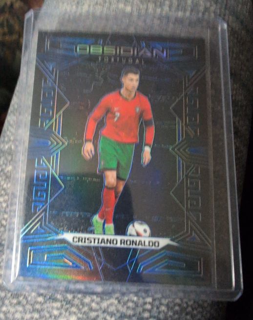 2019-20 Panini Obsidian #64 Cristiano Ronaldo Portugal — front