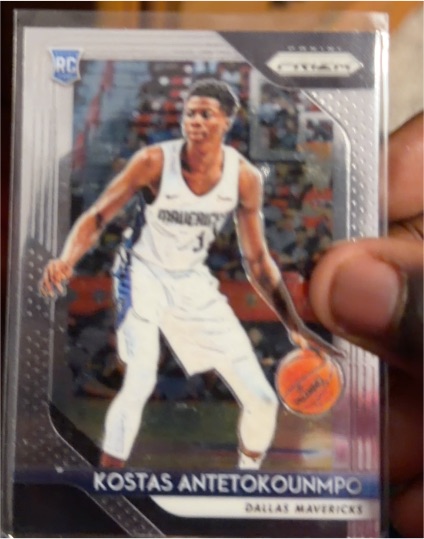 2018-19 Panini Prizm #22 Kostas Antetokounmpo — front