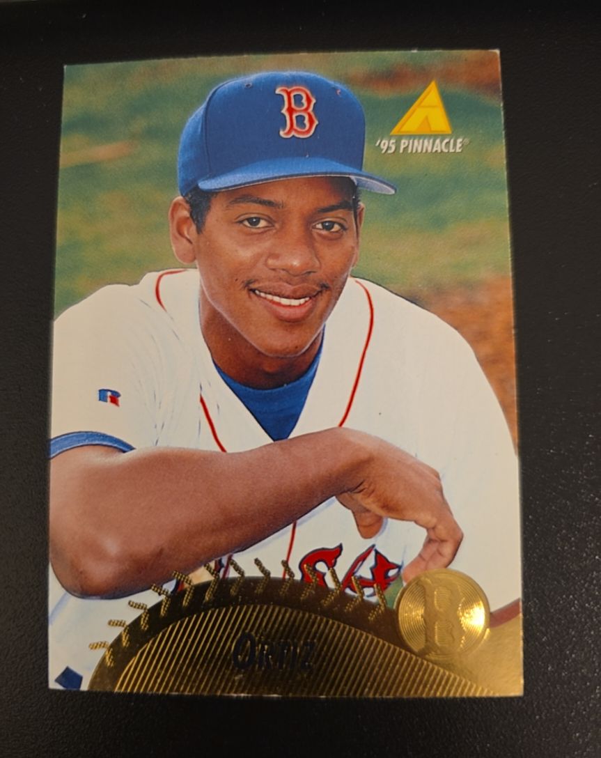 1995 Pinnacle #19 Luis Ortiz — front