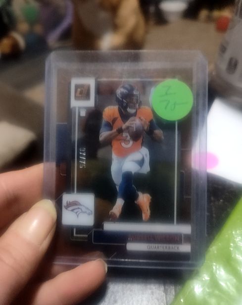 2022 Panini Clearly Donruss #16 Russell Wilson — front