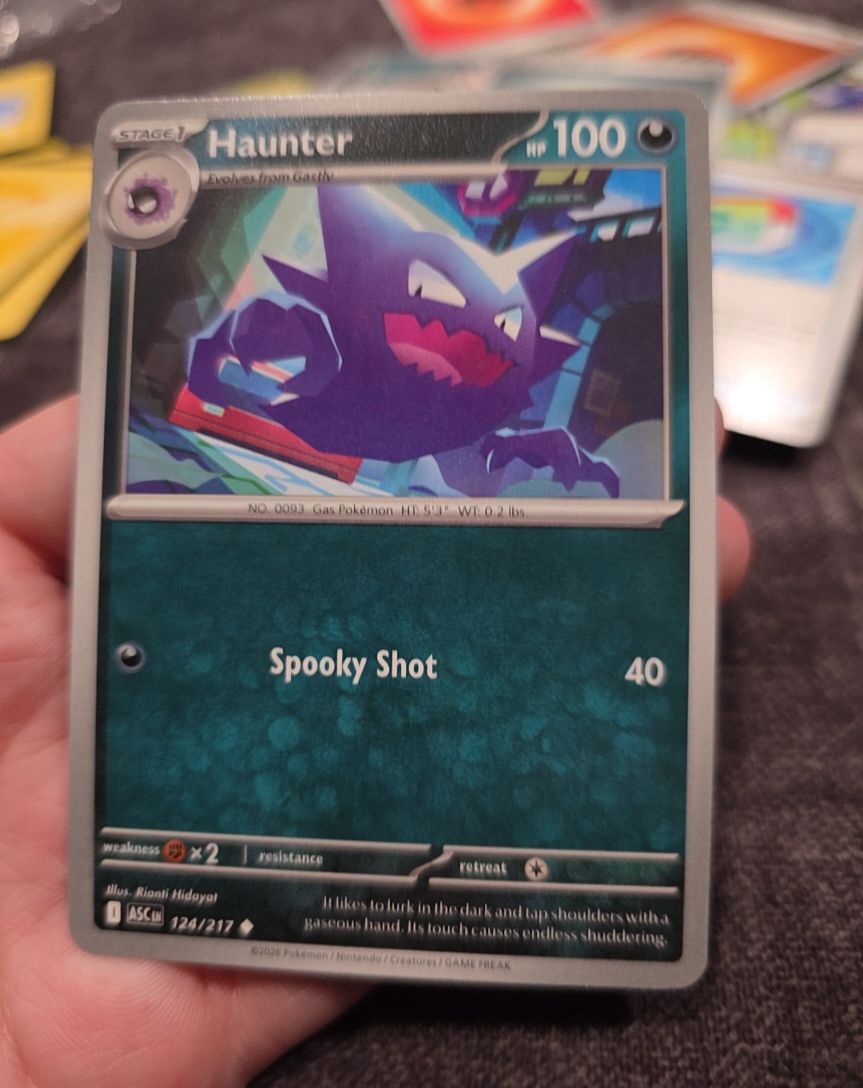 2020 Pokémon #124 Haunter — front