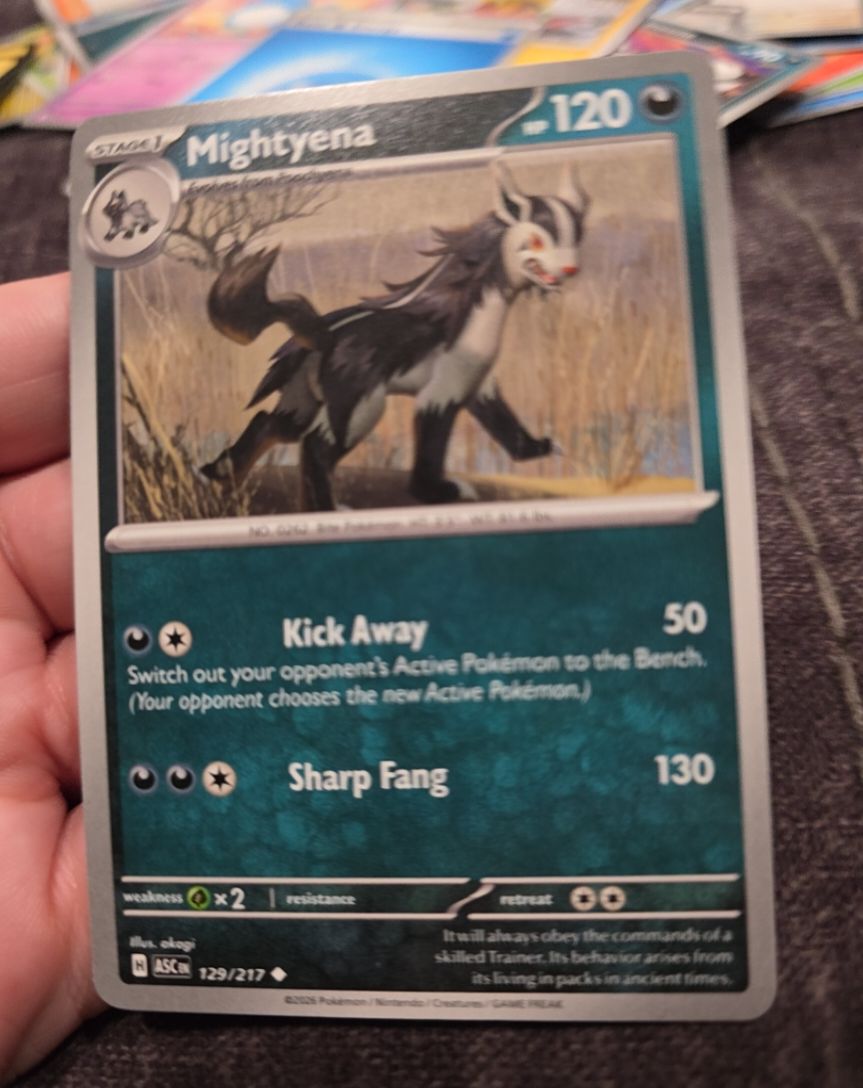 2023 Pokemon Ascended Heroes #129 Mightyena — front