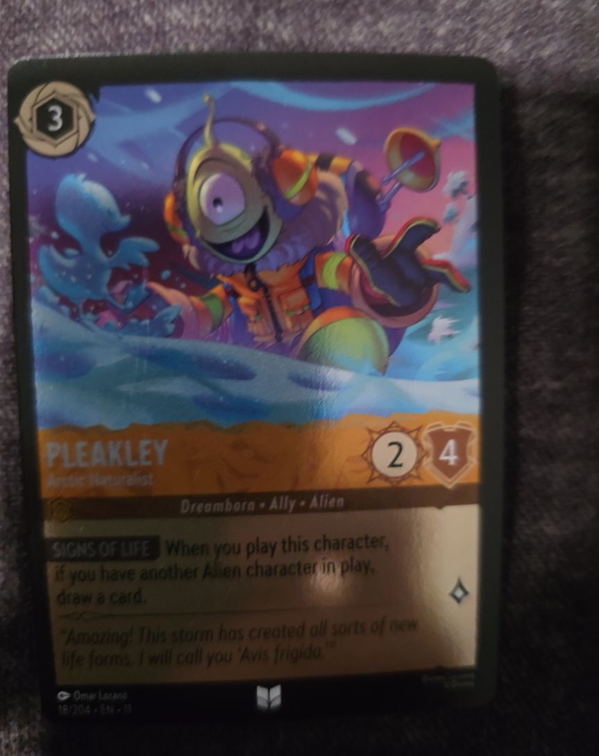 Disney Lorcana Winterspell #18/204 Pleakley Arctic Naturalist — front