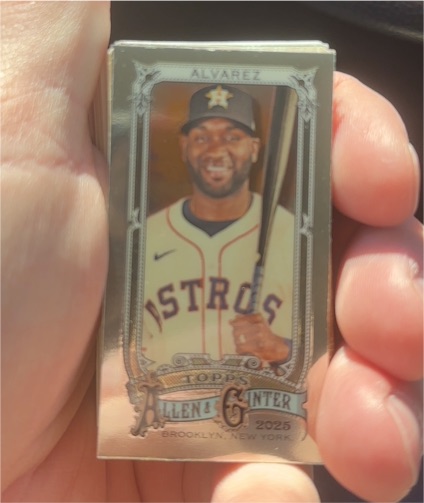 2025 Topps Allen & Ginter #32 Yordan Alvarez Chrome Mini — front