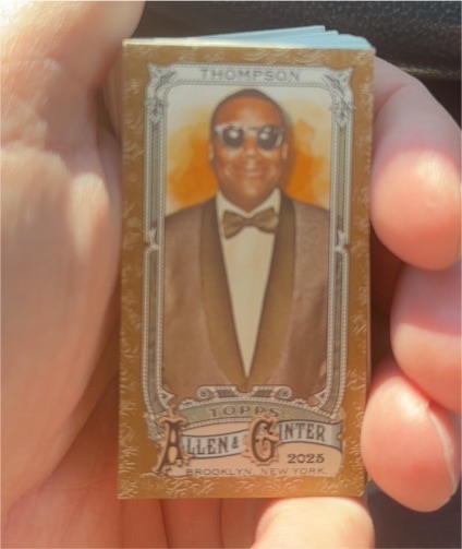 2025 Topps Allen & Ginter Mini #277 Kenan Thompson — front