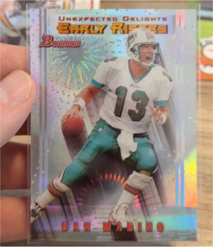1999 Bowman #U3 Dan Marino Unexpected Delights Early Risers — front