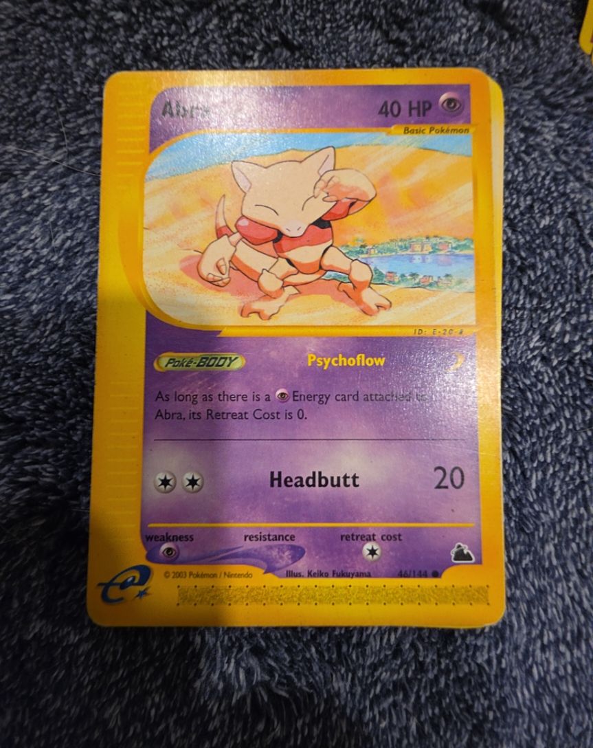 2003 Pokémon Skyridge #46 Abra — front