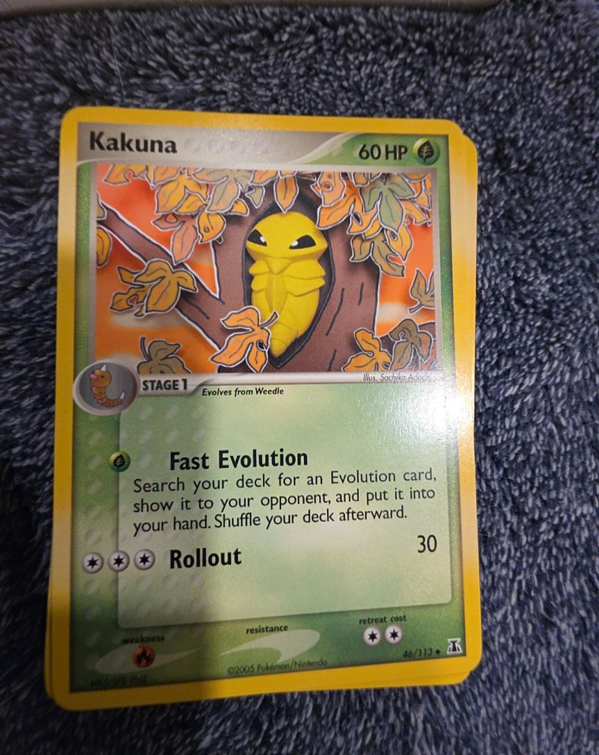2005 Pokemon EX Delta Species #46 Kakuna — front